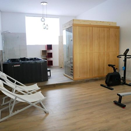 Nolay  Clos De La Providence, Gite, Piscine Et Spa 3 Chambres מראה חיצוני תמונה