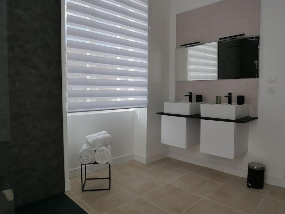 Nolay  Clos De La Providence, Gite, Piscine Et Spa 3 Chambres מראה חיצוני תמונה